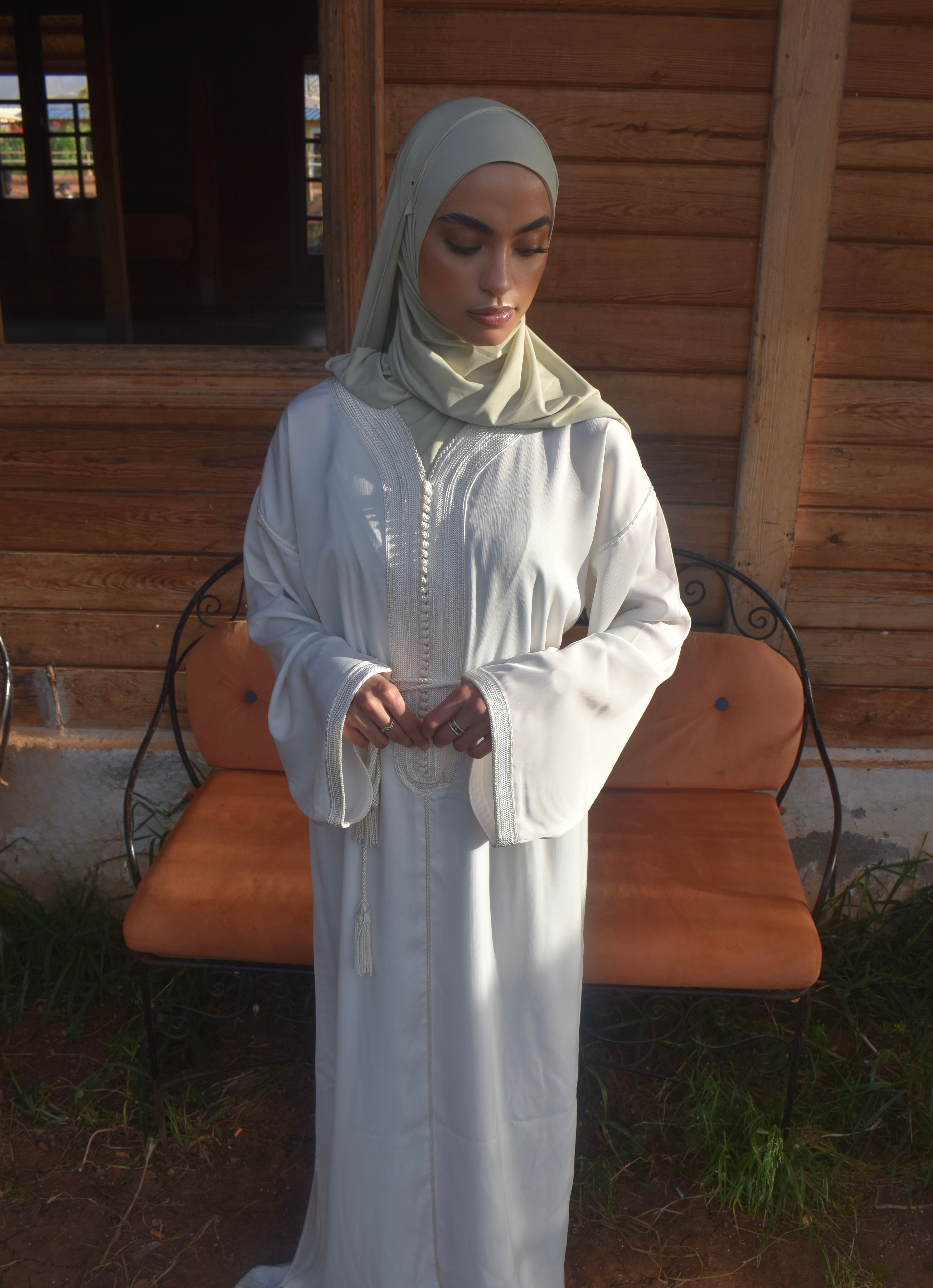 Nuraaya Essential Abaya & Chiffon Hijab Set – White